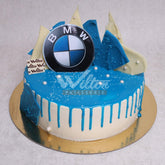 M.3.d CAR - Men Birthday Cakes - WILTON PATISSERIE